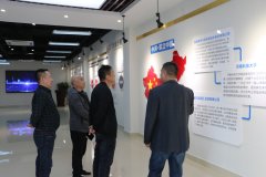 熱烈歡迎新加坡領導蒞臨我司進行考察指導工作